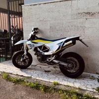 Husqvarna SM 701 Supermoto 11700km