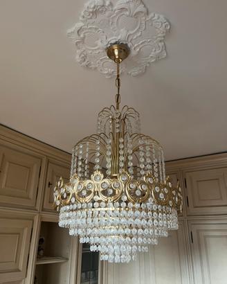Lampadario con gocce in cristallo
