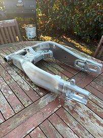 forcellone yamaha MT 09 SP 2024