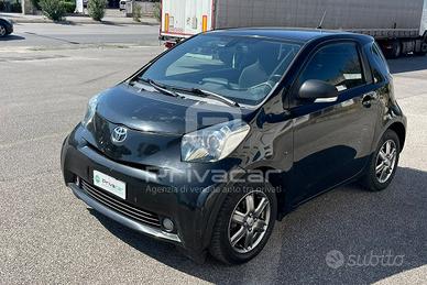 TOYOTA iQ 1.0 Sol