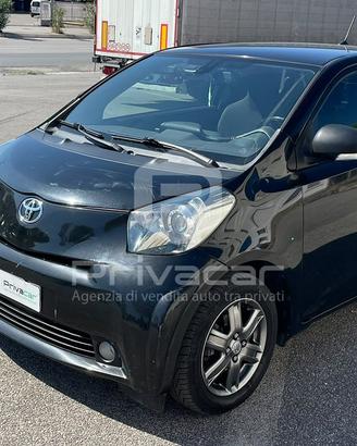 TOYOTA iQ 1.0 Sol
