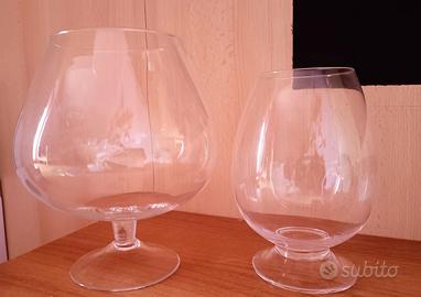 Porta fiori o caramelle in vetro.