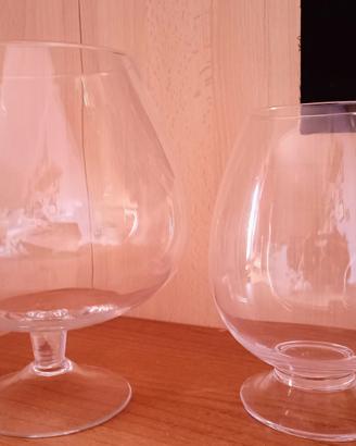 Porta fiori o caramelle in vetro.