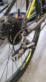 Bicicletta mtb marca whistle