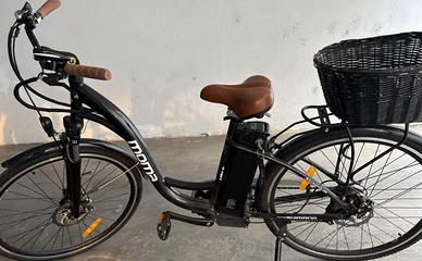 Bicicletta MOMA e bike 28