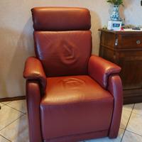 POLTRONA RECLINABILE