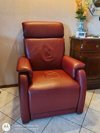 POLTRONA RECLINABILE