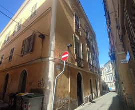 Sassari via insinuazione euro 130000