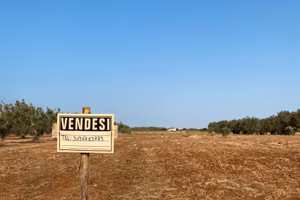 Terreno contrada "Lo Bello"