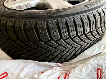 Set completo 4 gomme invernali Yokohama con cerhi