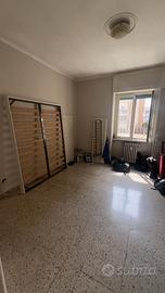 Rete letto matrimoniale con testata