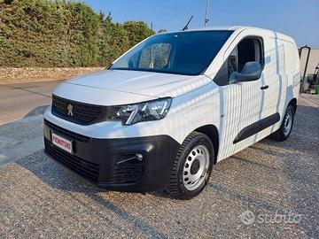 Peugeot partner 130cv 3 posti 2019 full