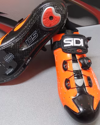 SIDI WIRE CARBON ARANCIO NERO STRADA
