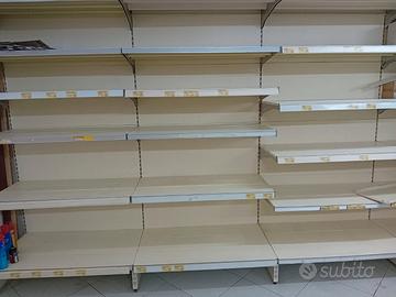 SCAFFALATURA COMPLETA PER NEGOZIO