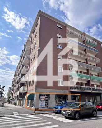 Attività / Licenza di 117 m² con 1 locale a Triest