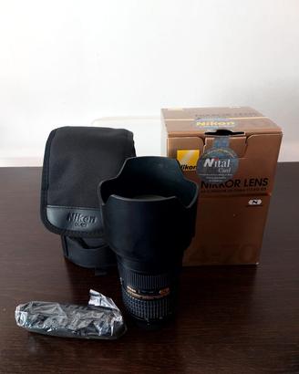 Nikon 24-70 mm F2. 8