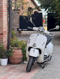 Vespa 300 Gts