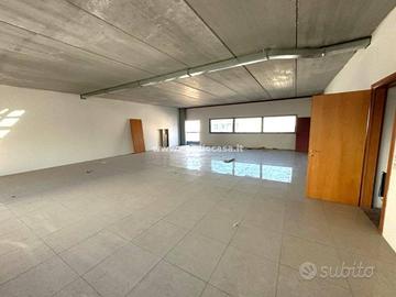 Immobile di 340 m² a Rovereto