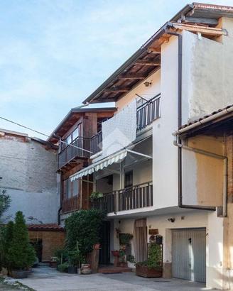 CASA SEMINDIPENDENTE A MATHI