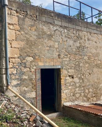 CASA IN PIETRA - piccolo spazio esterno