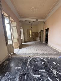 Cagliari, Villanova, ultimo piano con terrazza