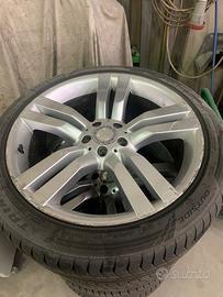 Cerchi in lega da 20” x Mercedes con gomme al 70%