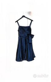 Elegante vestito in raso blu notte. - Vestito con