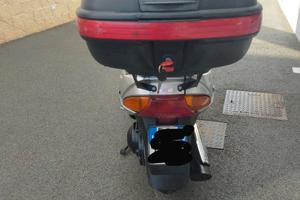 Suzuki Burgman 250 