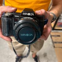 Minolta 7000 con zoom 35 70 macro AF con custodia