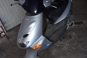 Aprilia sr 150