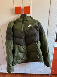 piumino nike verde