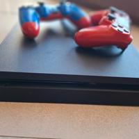 PS4 + 2 controller originali + carica controller