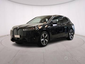 BMW iX xDrive50 Pacchetto Sportivo
