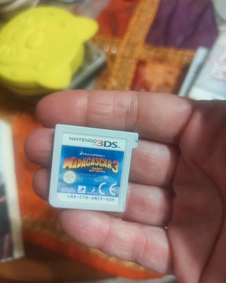 gioco Nintendo 3ds Madagascar 3 usato 