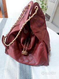 BORSA CHANEL 25 media