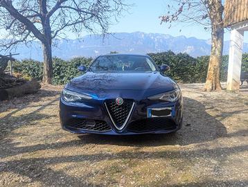 Alfa Romeo Giulia 2.2 Diesel 150cv at8