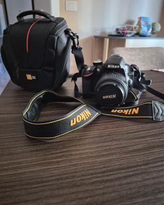 macchina fotografica Nikon D3200 