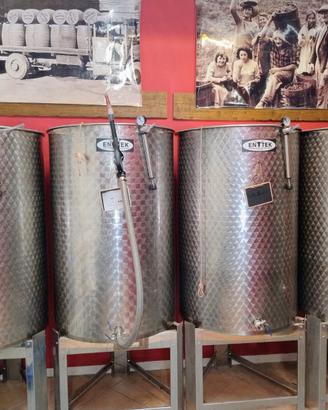 CISTERNE DA 600L AD USO ALIMENTARE (vino/olio)