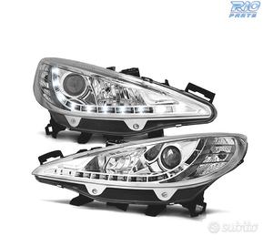 FARI PEUGEOT 207 06-12 LUCE LED DIURNA FONDO CROMA