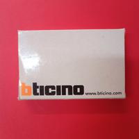 PLACCA BTICINO AXOLUTE art. HA4804BG