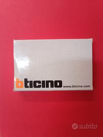 PLACCA BTICINO AXOLUTE art. HA4804BG