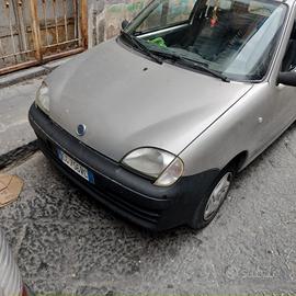 FIAT 600