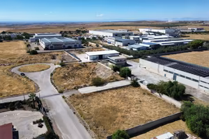 TER. AGRICOLO A MANFREDONIA
