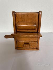 GRATTUGGIA ANNI '40-LARIANA-BREVETTATA-IN LEGNO