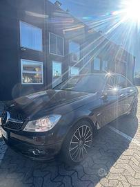 MERCEDES BENZ C220 MANUALE