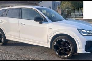 AUDI Q2 30 IDENTITY BLACK