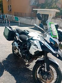 Benelli trk 502x