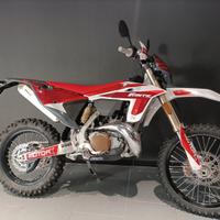 Fantic XE 300 2T ENDURO OPERAZIONE 50%