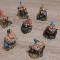Set 7 Nani in resina da collezione