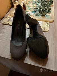 Scarpe con tacco alto